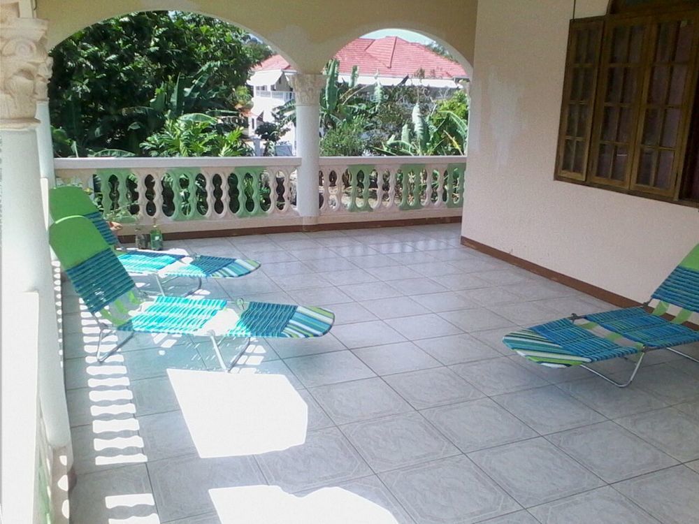 Dolphin Bay Yoga Guest House Drapers Exteriör bild